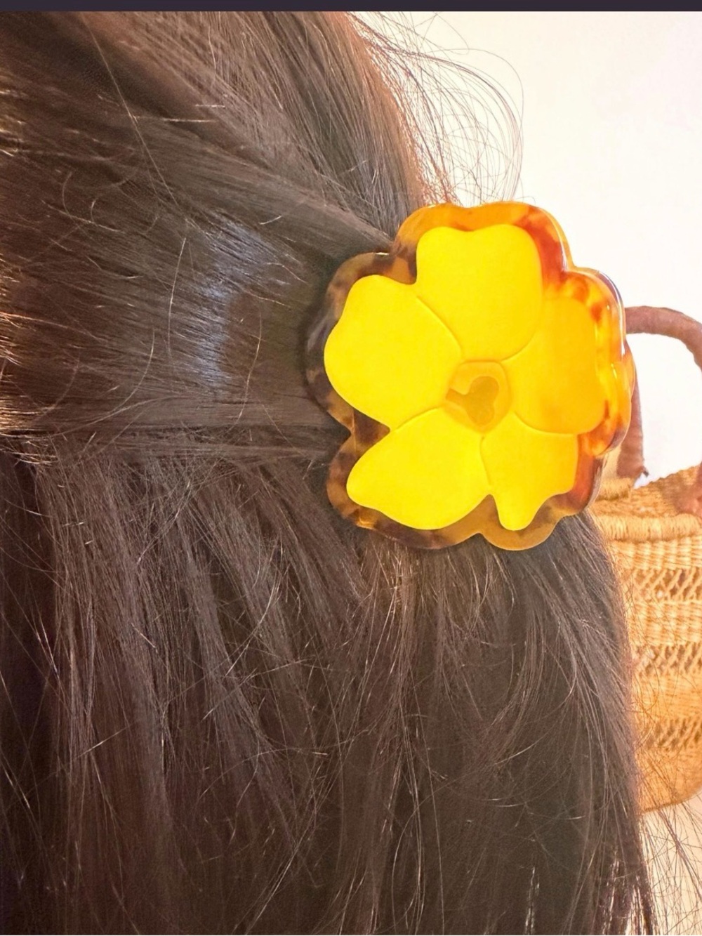 Puakenikeni Spliced Flower Hair Claw Clip - Tortoise Shell Print